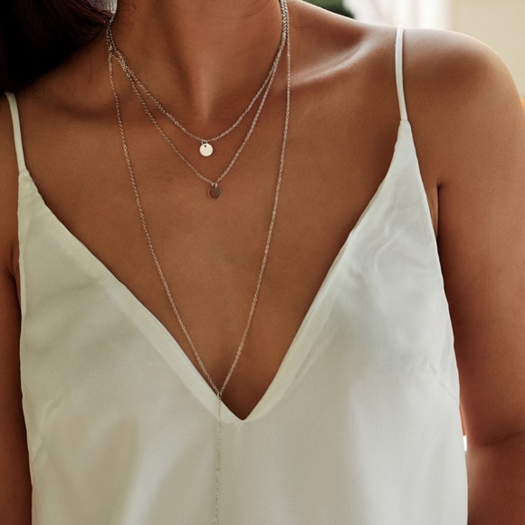 NEW dainty gold jewelry -3 strand - Picture 4 of 4